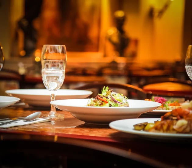 restaurant-meal-food-salad-eat-dinner-1066618-pxhere.com